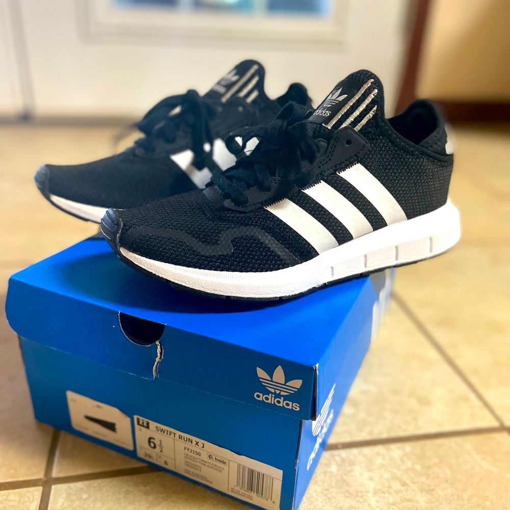 Great Condition Women’s Adidas Swift Run X - image 1